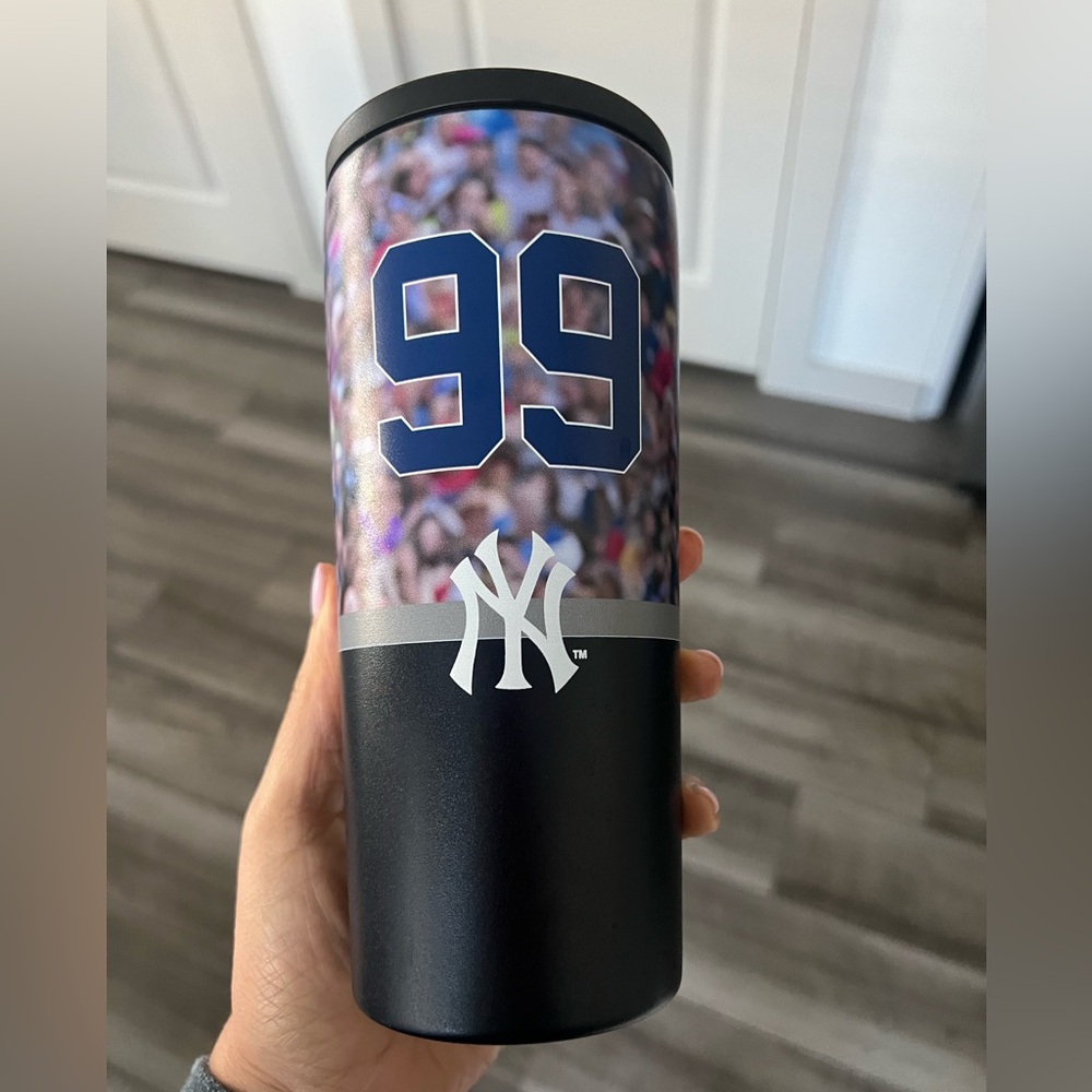 New York Yankees Aaron Judge 99 tumbler 22oz